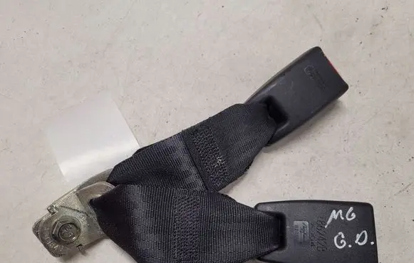 Mazda 6 Rear seatbelt buckle T86242B T86243B A714840