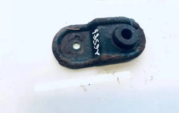 Subaru Outback Radiator mount bracket