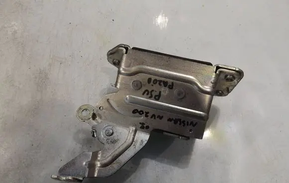 Nissan NV200 Loading door lock 
