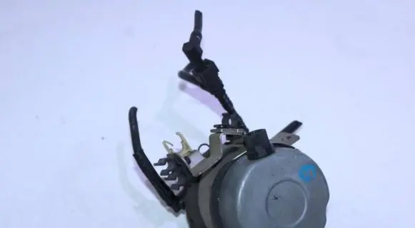 Nissan Qashqai Fuel filter housing 