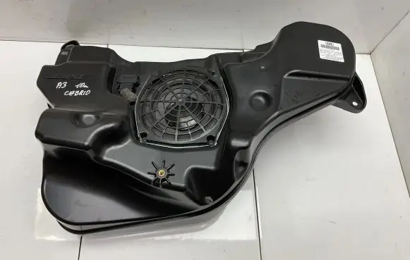 Audi A3 S3 8P Subwoofer speaker 8P7035382A