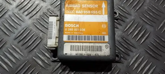 Audi A4 S4 B5 8D Airbag control unit/module 8a0959655c 0285001038
