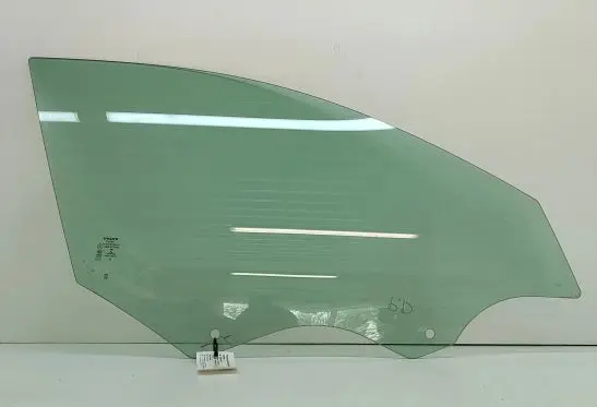 Volvo V60 Front door window glass four-door 31468110 43R011565