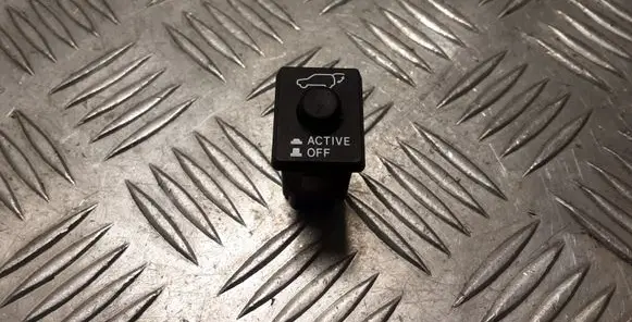 Mitsubishi Outlander Tailgate/boot open switch button 15A257