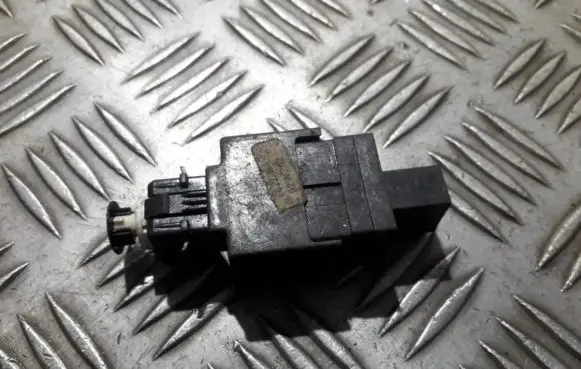 Volvo S70 V70 V70 XC Brake pedal sensor switch VOLVO4970 4970
