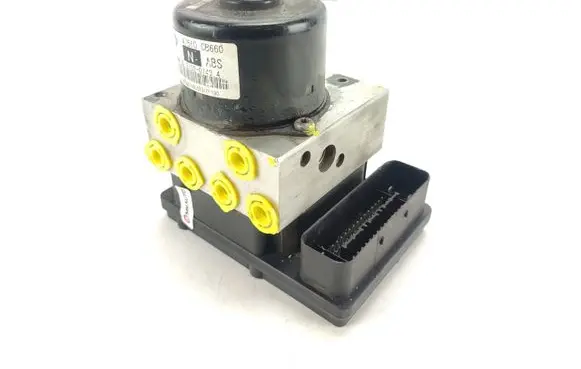 Nissan Bluebird Sylphy II Master brake cylinder