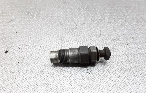 Nissan Sunny Fuel injector 71J1361