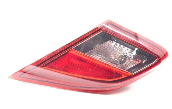 Opel Corsa E Rear/tail lights 39012624