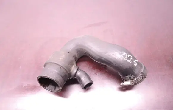 Audi A4 S4 B6 8E 8H Intercooler hose/pipe D225