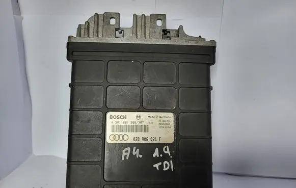 Audi A4 S4 B5 8D Engine control unit/module 0281001366 028906021F