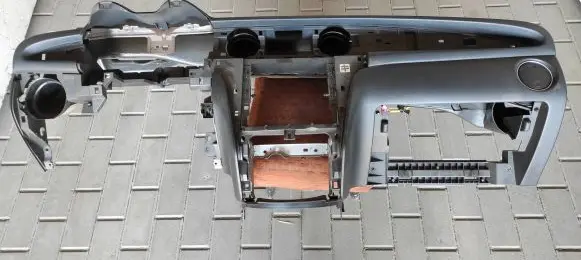 Mitsubishi Outlander Dashboard