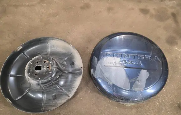 Opel Frontera B Spare wheel section trim 