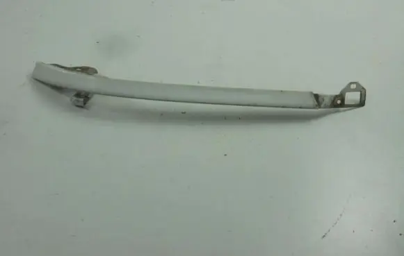 Toyota Avensis T220 Under headlight/headlamp trim 