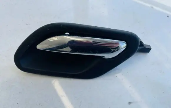 BMW 5 E39 Rear door interior handle 8226049