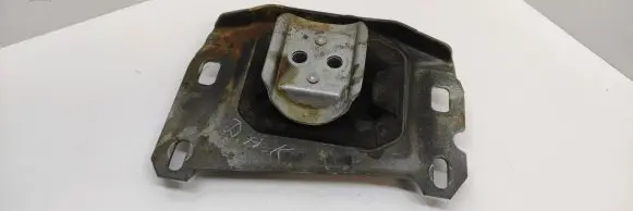 Citroen C5 Aircross Gearbox mount 9813699680