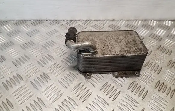 Engine oil radiator