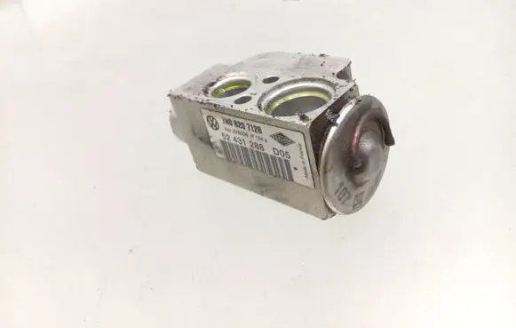 Volkswagen Transporter - Caravelle T5 Air conditioning (A/C) expansion valve 7H0820712B
