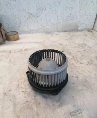 Infiniti FX Heater fan/blower 30352