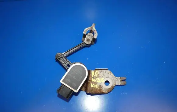 Mercedes-Benz C W205 Headlight/headlamp level sensor A2229050503 3911 130115