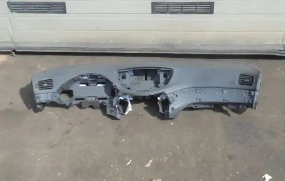 Subaru B9 Tribeca Dashboard 66204XA01A
