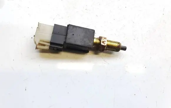 Mitsubishi Grandis Brake pedal sensor switch