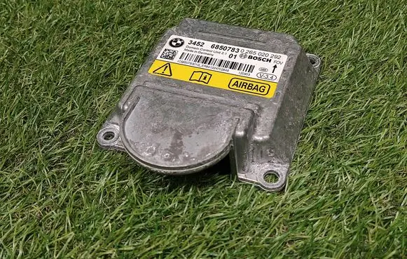 BMW 5 F10 F11 Airbag control unit/module 6850783 34526850783 0265020292