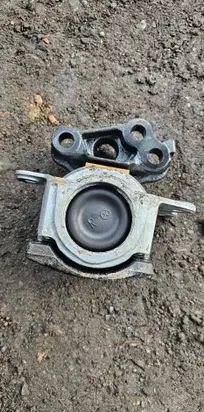 Land Rover Evoque II Engine mount vacuum valve K8D2-7M121-BA