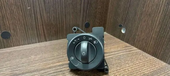 Volkswagen Crafter Light switch 9065450504 HVW9065450504