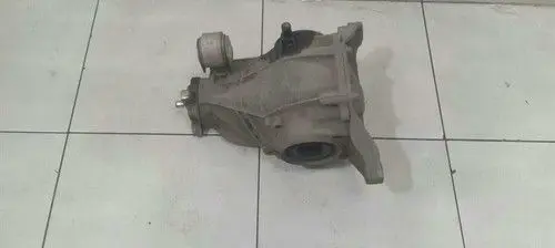 Mercedes-Benz E W213 Rear differential/diff mount bracket A2133505200