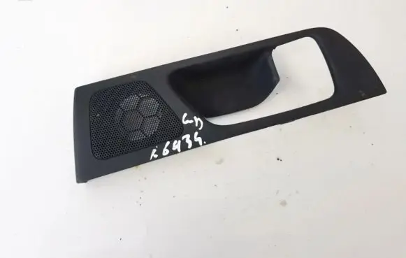 Side speaker trim/cover