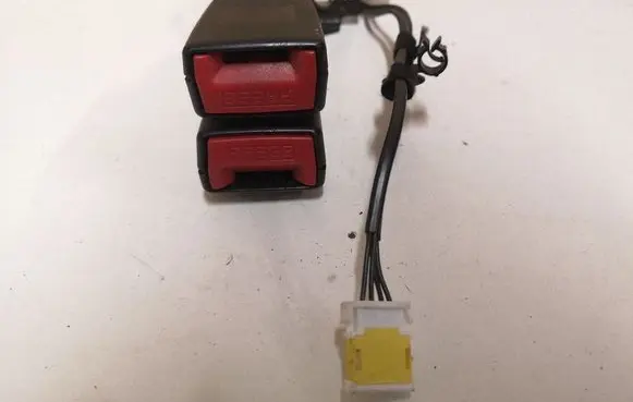Citroen C5 Rear seatbelt buckle 96561757XT