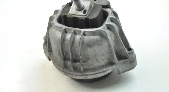 BMW Z4 E89 Engine mount bracket 6768852