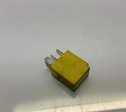 Mercedes-Benz CLS C219 Other relay 4RD00781402