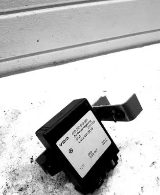 Mercedes-Benz Vaneo W414 Door central lock control unit/module 410215012001