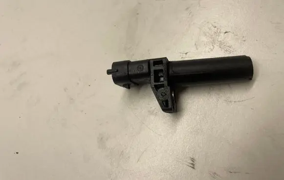 Mercedes-Benz E W212 Crankshaft position sensor A2761530126