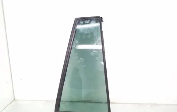 Mazda Premacy Rear vent window glass 43R005844 D0T23 SGM31G0