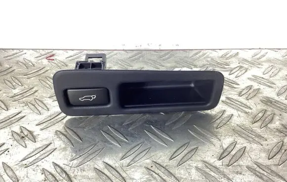 Lexus RX 450H Tailgate/boot open switch button 156935 6929148020