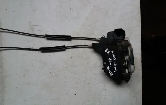 Mitsubishi Colt Front door lock 08609A