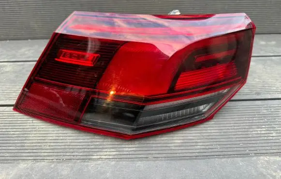 Volkswagen Golf VII Rear/tail lights 5H0945095C 81970101