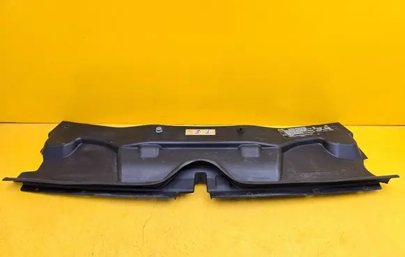Mercedes-Benz Vito Viano W447 Engine bonnet/hood lock trim molding A4478850236