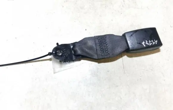Mazda 323 Rear seatbelt buckle