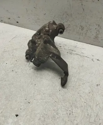 Nissan Primera Rear brake caliper 988901