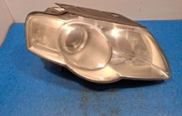 Volkswagen PASSAT B5.5 Headlight/headlamp 3C0941006J