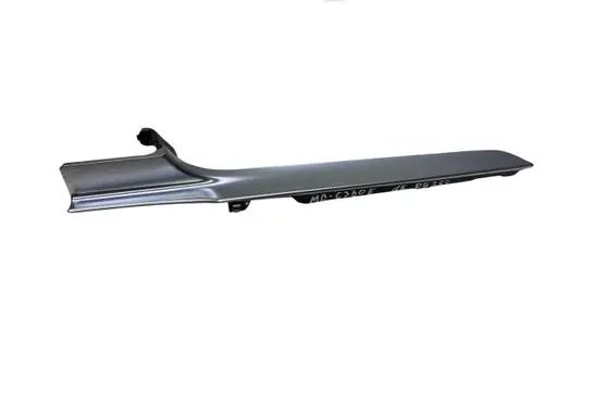 Dashboard glove box trim