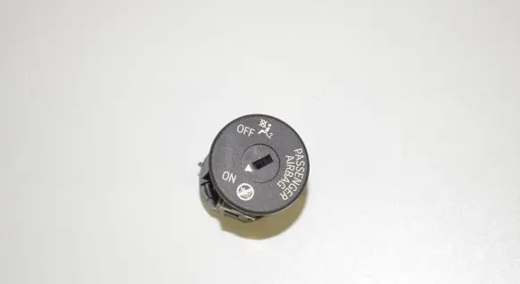 BMW 2 F22 F23 Passenger airbag on/off switch 9326501 61319326501 61319483731