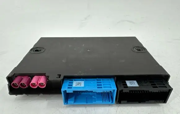Audi A4 S4 B9 Gateway control module 8W5907468H