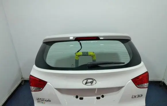 Tailgate/trunk/boot lid