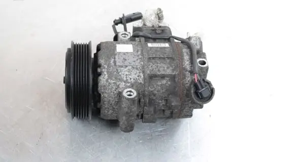 Volkswagen Polo IV 9N3 Air conditioning (A/C) compressor (pump) 6Q0820808G