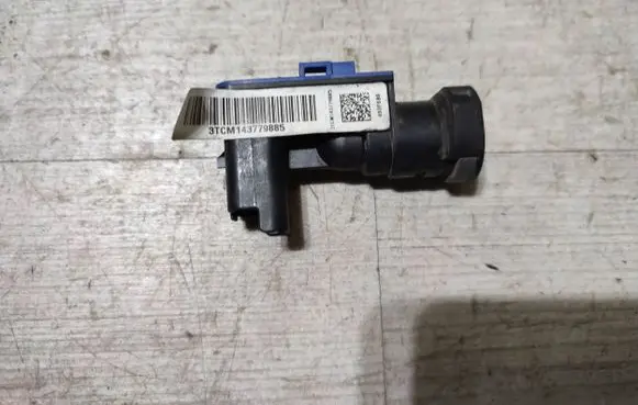 Peugeot 2008 I Vacuum valve 9677783780