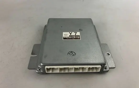 Subaru Legacy Engine control unit/module 22611AM130